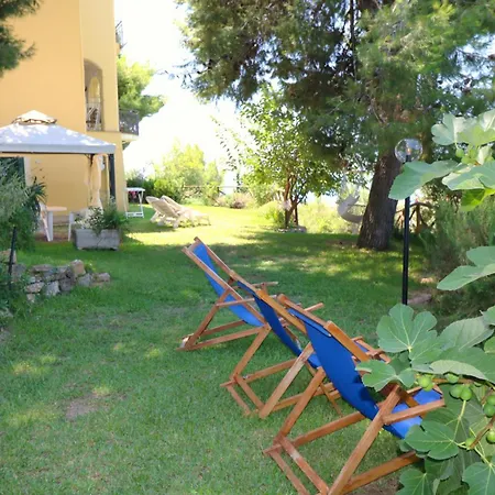 Antico Portale * Ascea